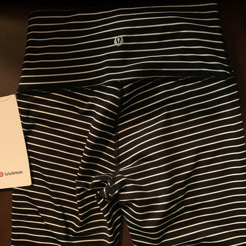 Lululemon Crop Wunder Unders